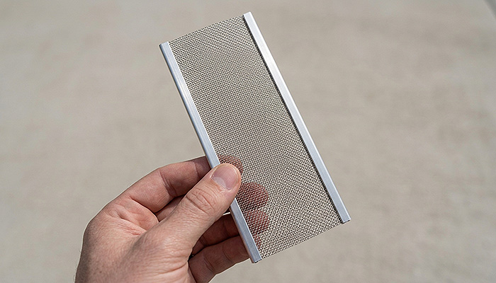 Screen or mesh guards